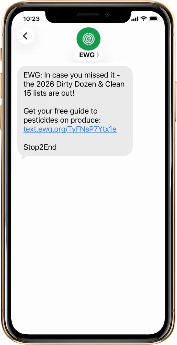 EWG text announcing the 2026 Dirty Dozen and Clean 15 lists with a link to a free guide to pesticides on produce